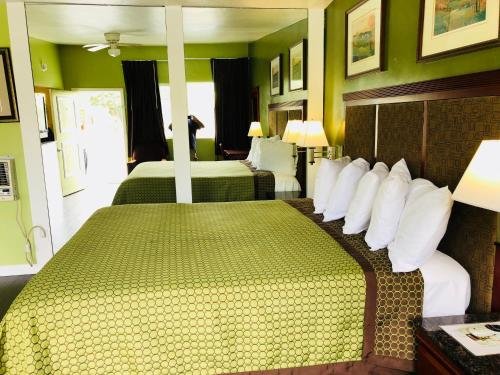 Фото Encore Motel