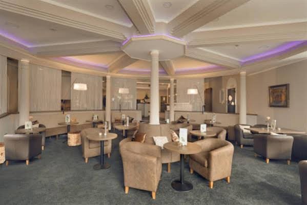 Фото Hotel Am Schloss Aurich Schlossresidenz