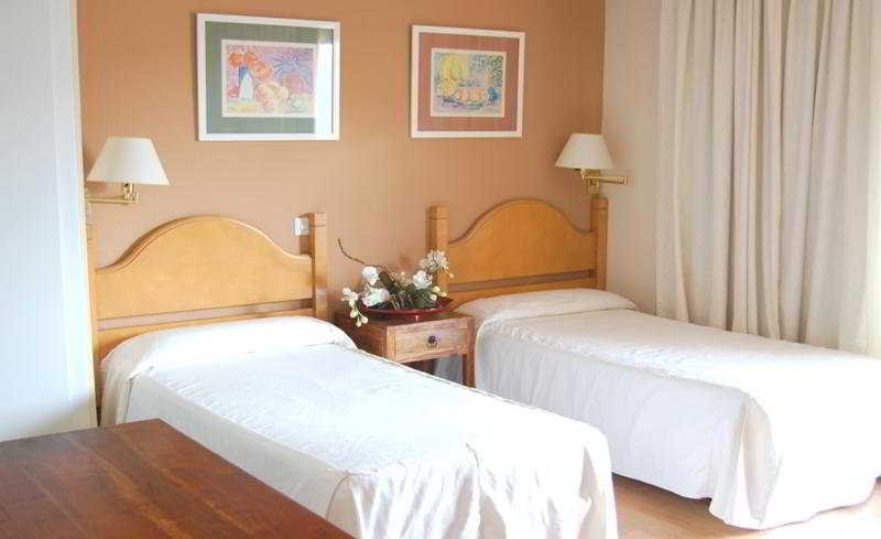 Фото Hotel El Faro Marbella