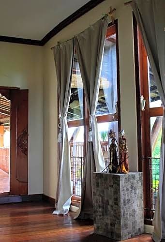 Фото Junjungan Ubud Hotel & SPA