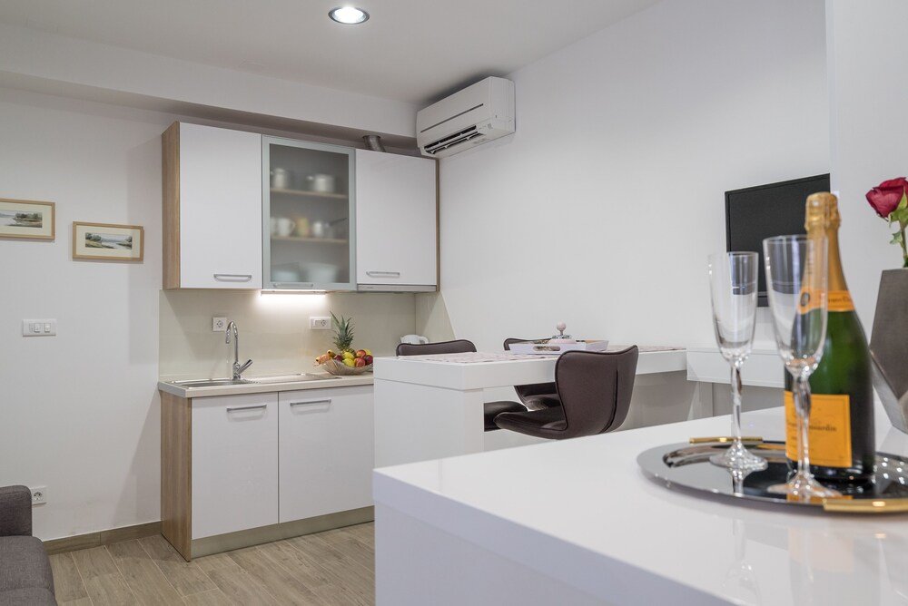 Фото Drop In Split Luxury Suites