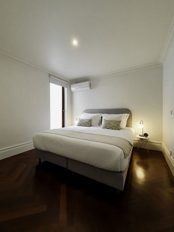 Фото Trindade Premium Apartments Porto Centre