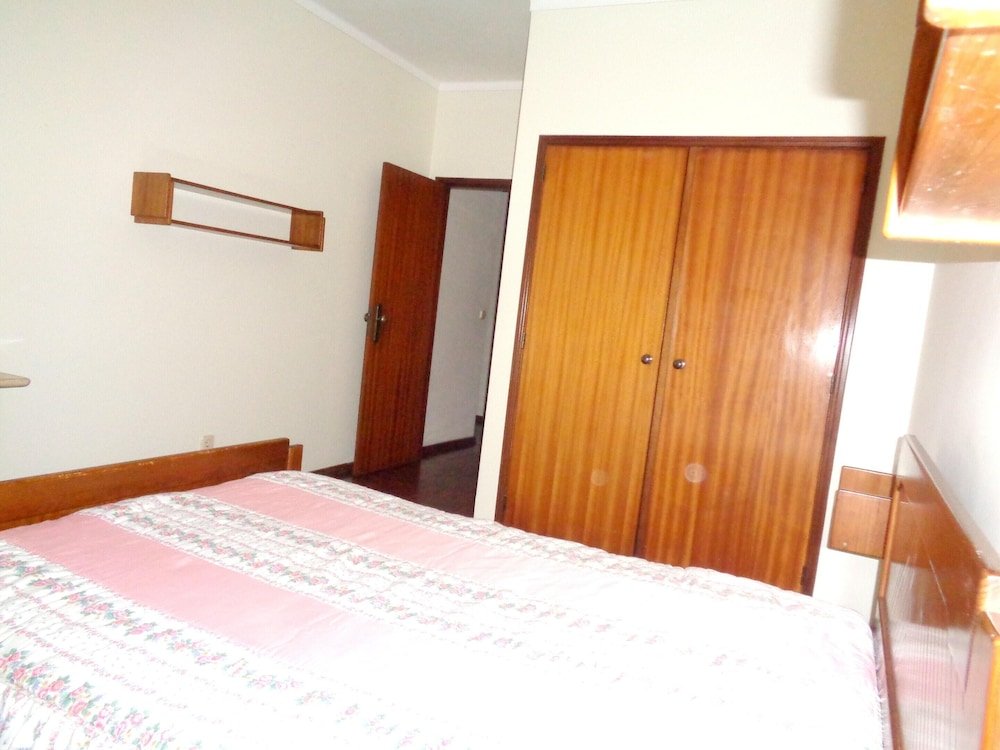 Фото Apartment With 3 Bedrooms in Peniche, With Wonderful sea View, Furnished Balcony and Wifi Near the Beach