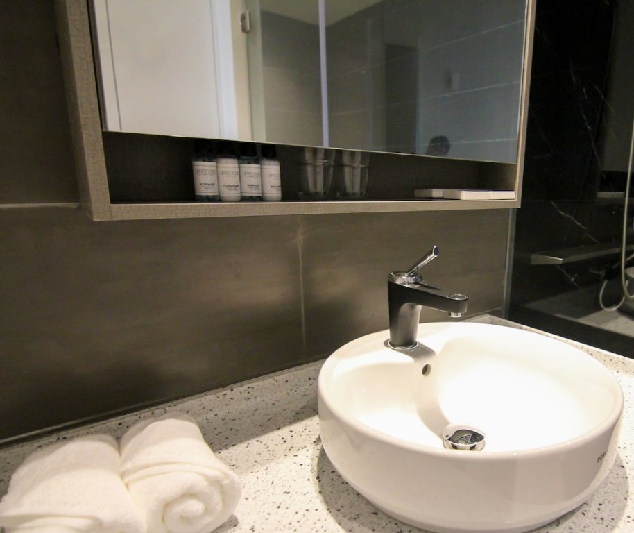 Фото Expressionz Klcc by Wodages