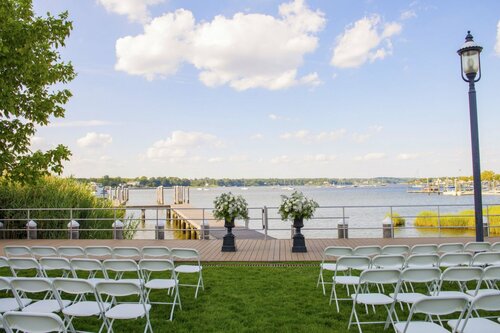 Гостиница The Oyster Point Hotel