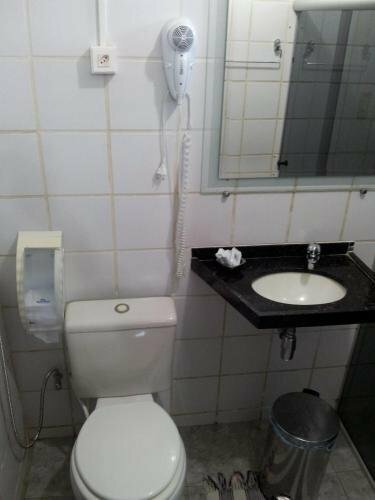 Внешний вид отеля Pousada Monsieur Rocha в Фернанду-ди-Норонье, фото 4