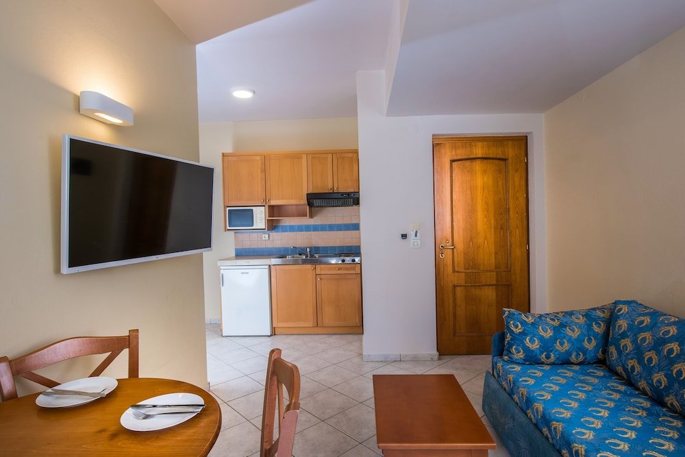 Фото Eleni Beach