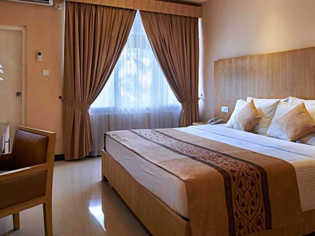 Фото Berjaya Hotel Colombo