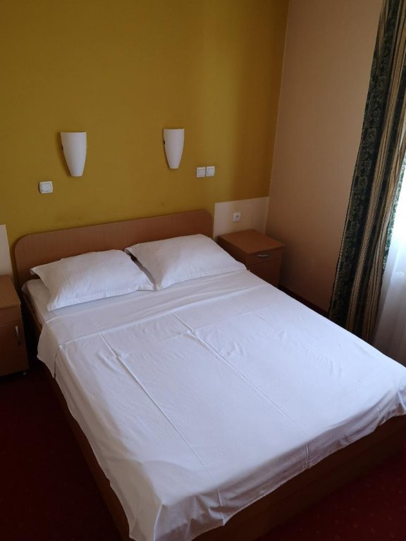 Фото Hotel Elegance