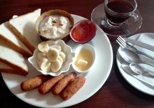 Гостиница Cafe Beyond And Guest House в Бхактапуре