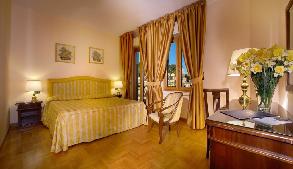 Фото Hotel Isabella