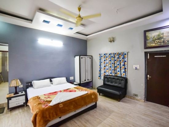 Фото Hotel Naveen Residency