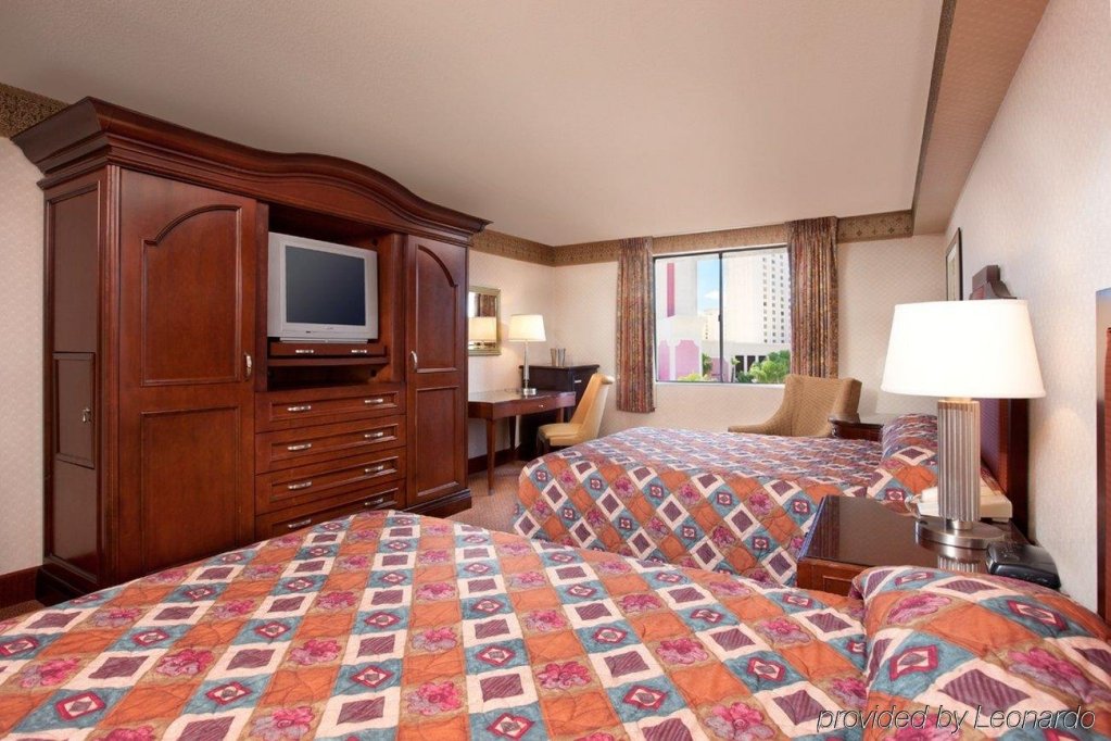 Фото Circus Circus Hotel, Casino & Theme Park 