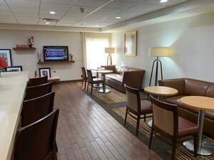 Гостиница Hampton Inn Pittsburgh-Mcknight Rd