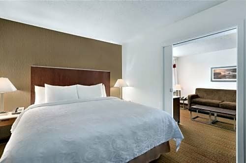 Гостиница Coast Discovery Inn в Кэмпбелл-Ривер