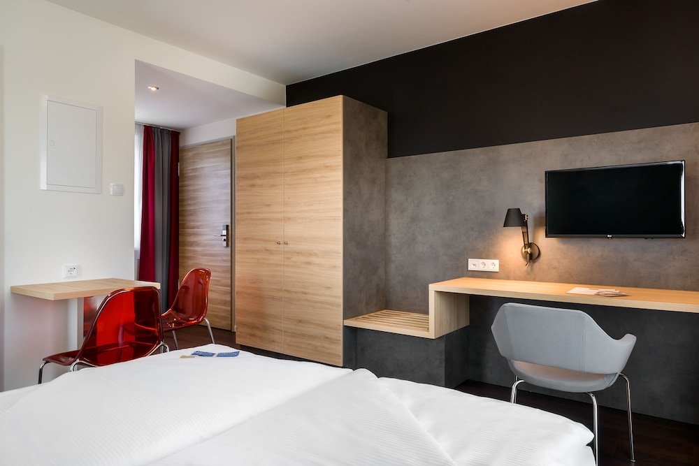 Фото Signature East Hotel Apartment