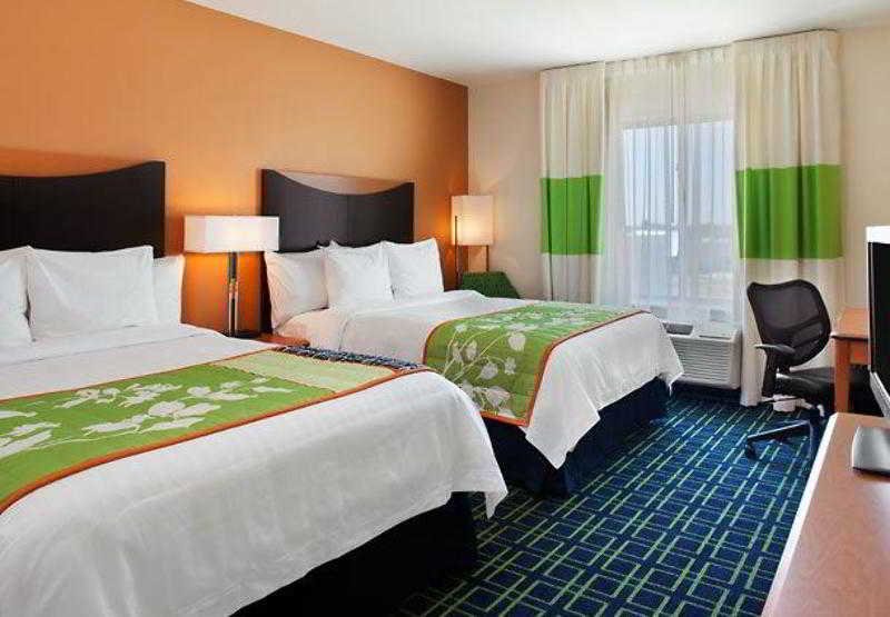 Фото Fairfield Inn & Suites by Marriott Wichita Downtown