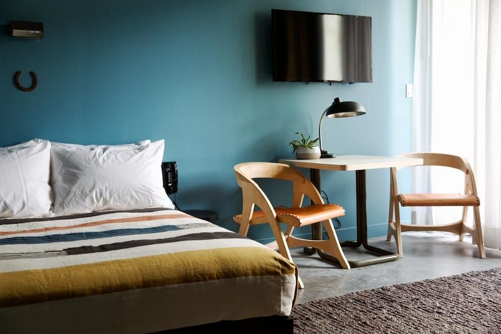 Фото The Carpenter Hotel