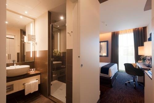 Фото Leonardo Royal Hotel Venice Mestre