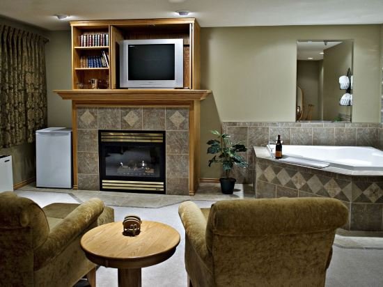 Фото Prestige Hudson Bay Lodge & Conference Centre