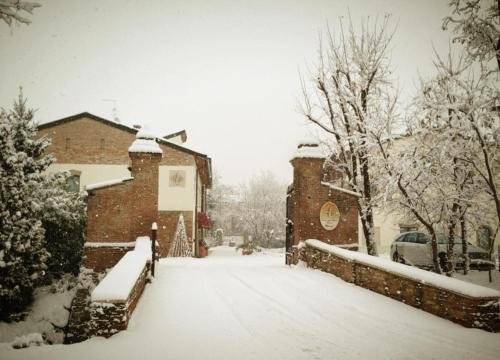 Фото Corte della Rocca Bassa