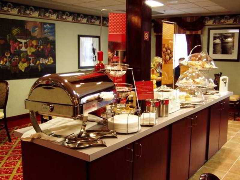 Фото Hampton Inn Helen