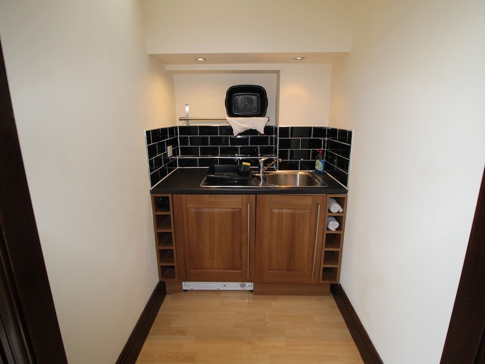 Фото Hideaway 2 Bedroom Apartment by Cardiff Holiday Homes