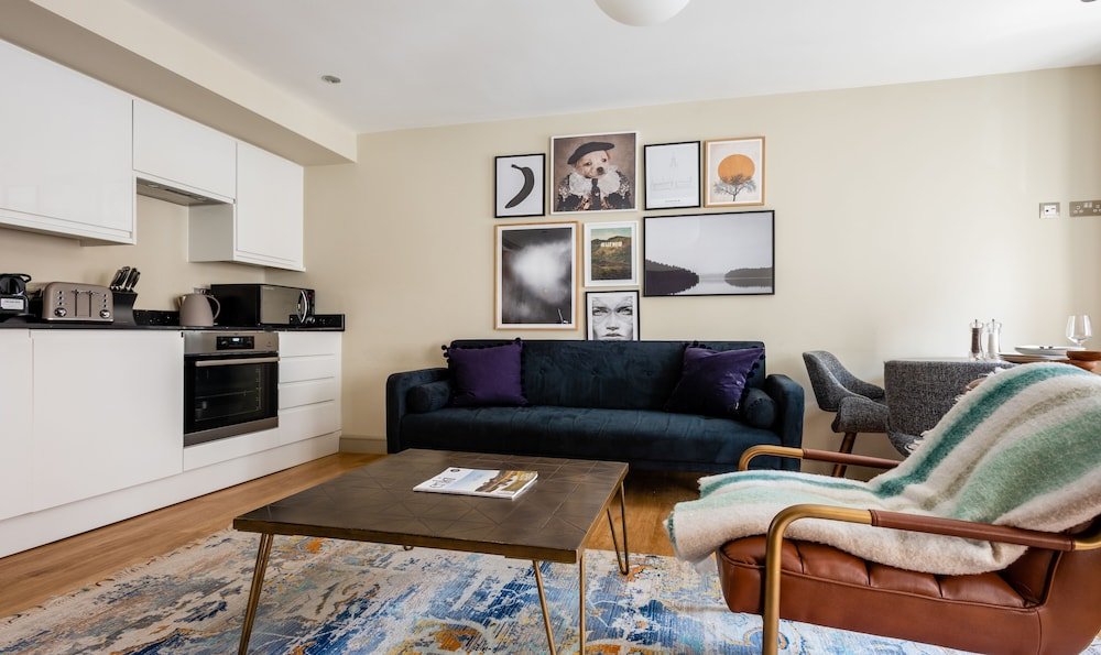 Фото The Soho Loft - Elegant & Modern 1bdr in Soho