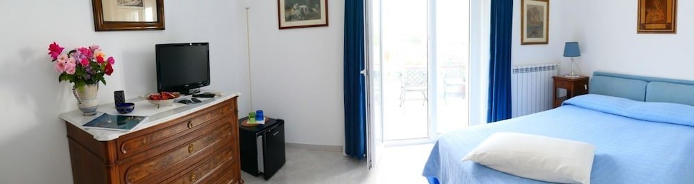 Фото La Ninfa Di Capri