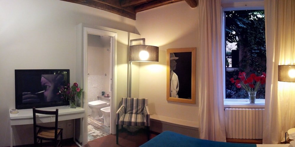 Фото Blu Tango Guest House