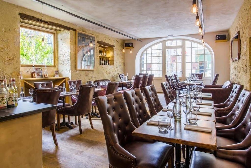 Фото Les Trois Lys