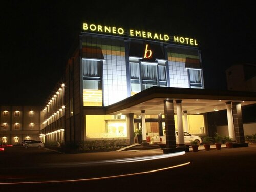 Гостиница Borneo Emerald Hotel в Кетапанге