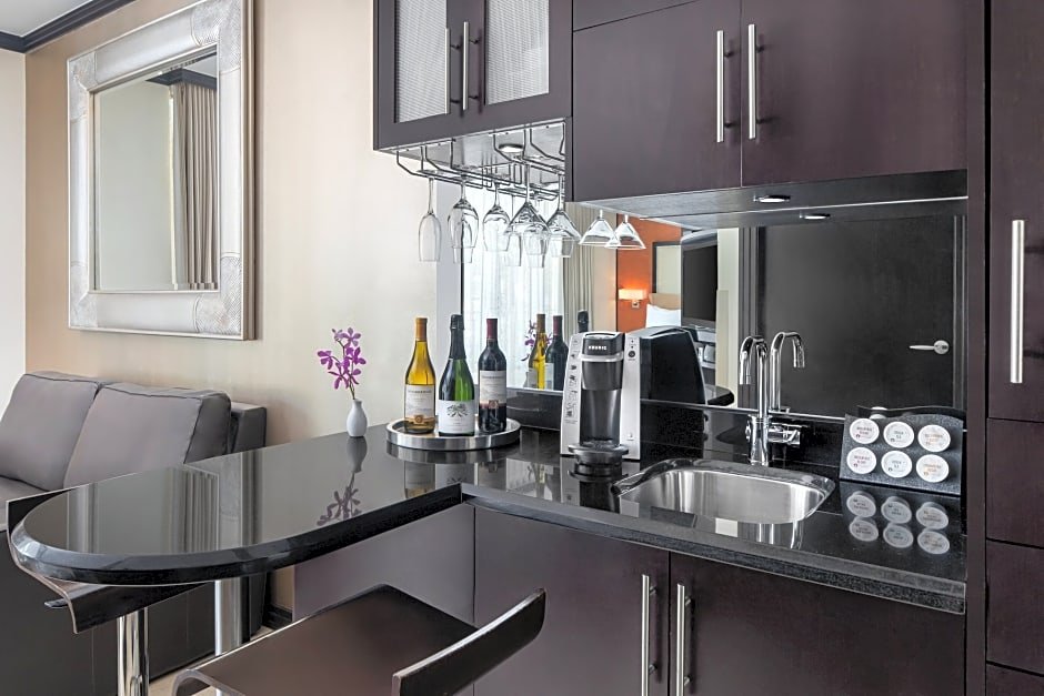 Фото Crowne Plaza South Beach - Z Ocean Hotel