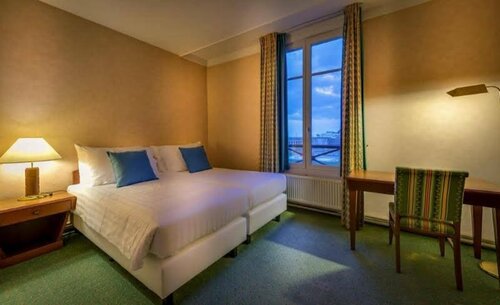 Внешний вид отеля Thermae Palace Hotel в Остенде, фото 2