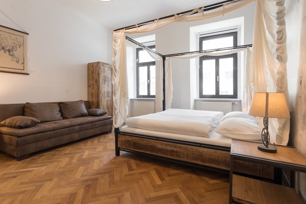 Фото Vintage Apartments am Naschmarkt