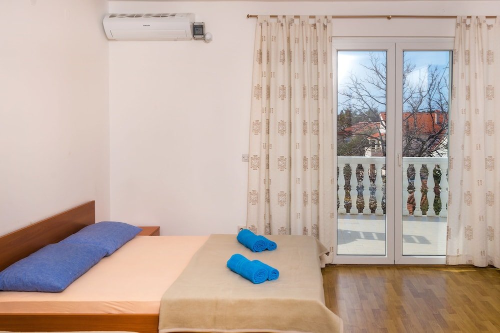 Фото Pool Apartments Galeb