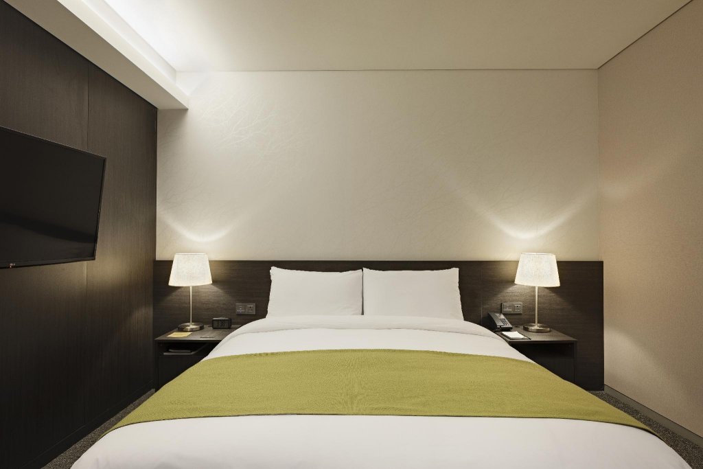 Фото Nine Tree Premier Hotel Myeongdong II