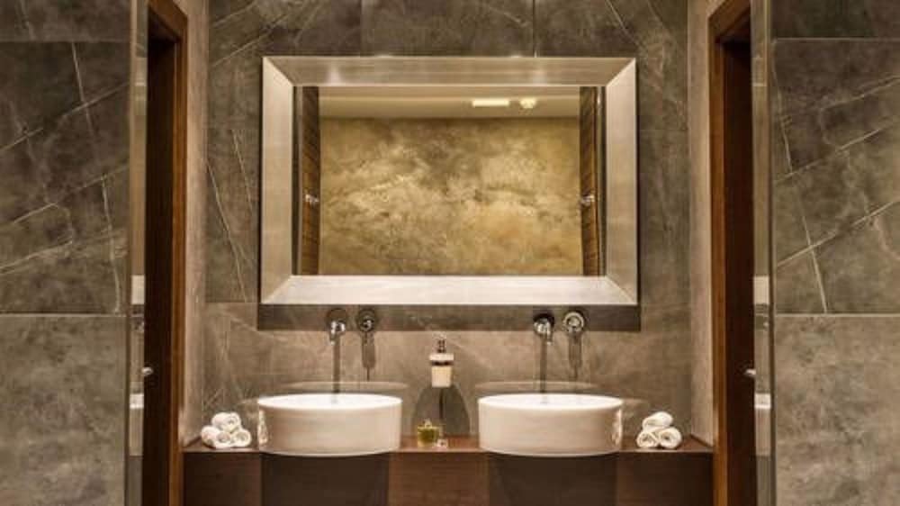 Фото Villa Eden - The Leading Park Retreat