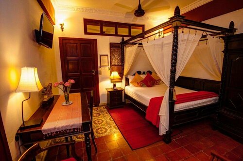 Гостиница Khmer Surin Boutique Guesthouse в Пномпене