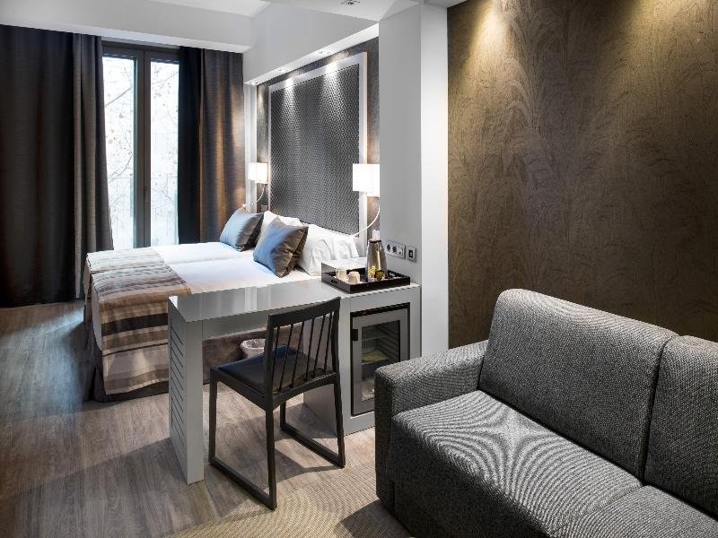 Фото Catalonia Square