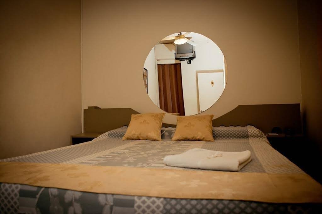 Фото Casi Guemes Hotel