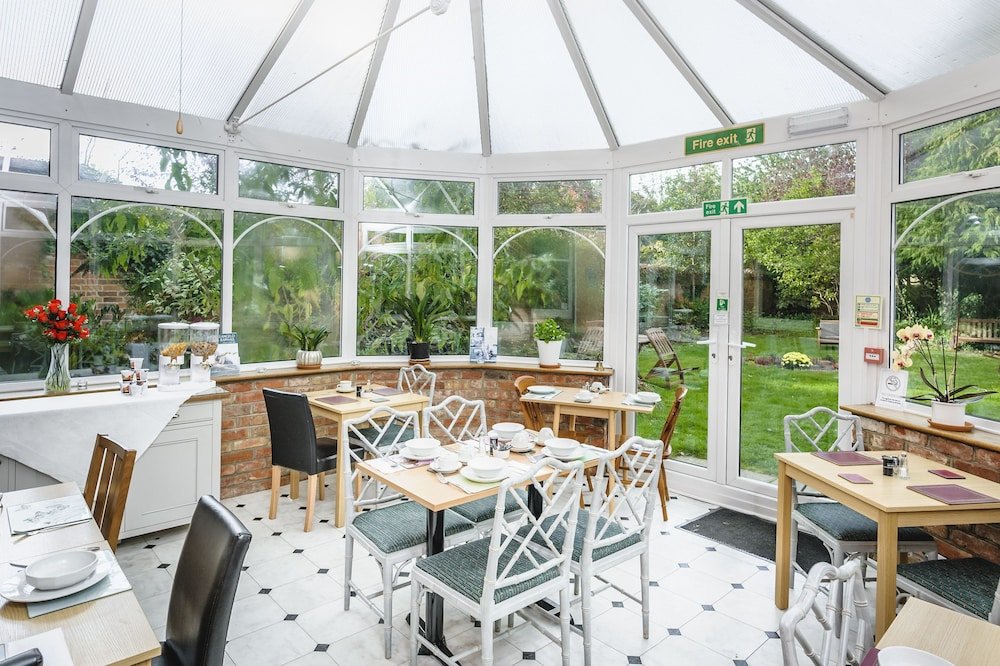 Фото St Margarets Hotel