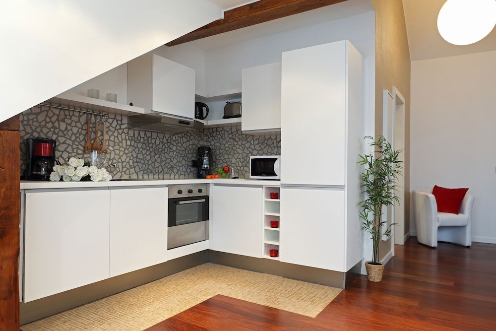 Фото The Queen Luxury Apartments - Villa Giada