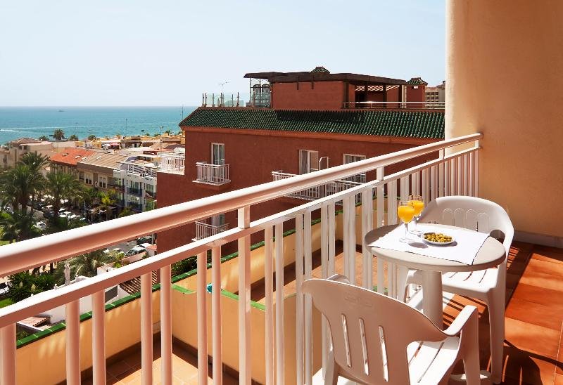 Фото Hotel Fénix Torremolinos - Adults Only Recommended