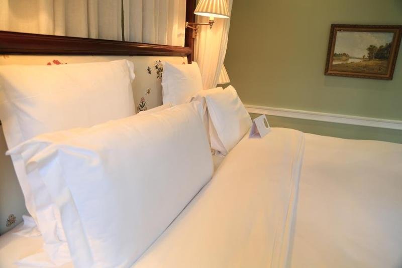 Фото Cranley Hotel London