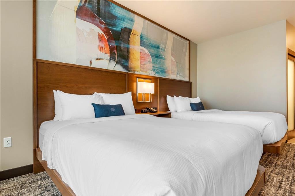 Фото Cambria Hotel Davenport Quad Cities