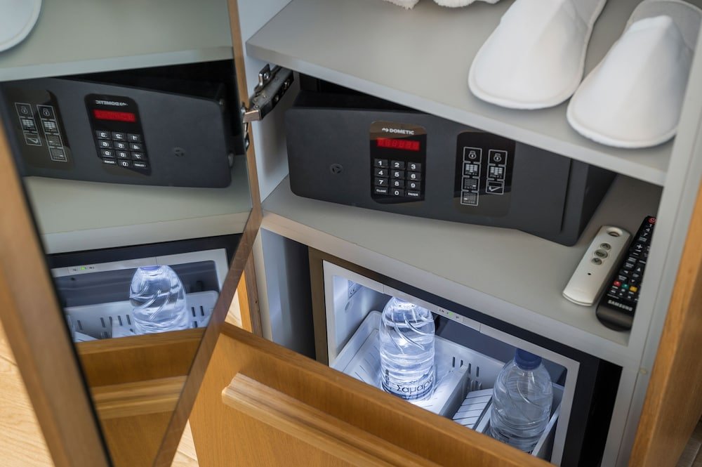 Фото Consolato Boutique