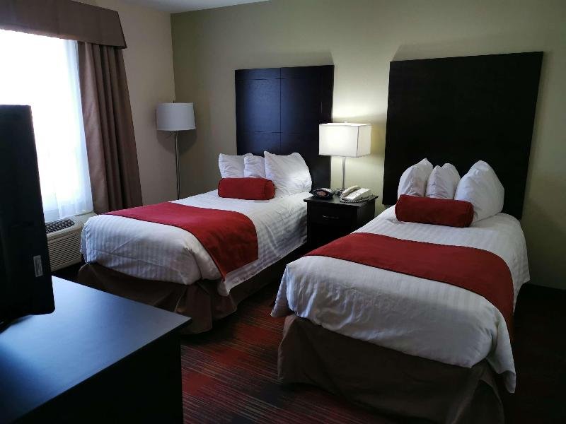 Фото Best Western Plus Red Deer Inn & Suites