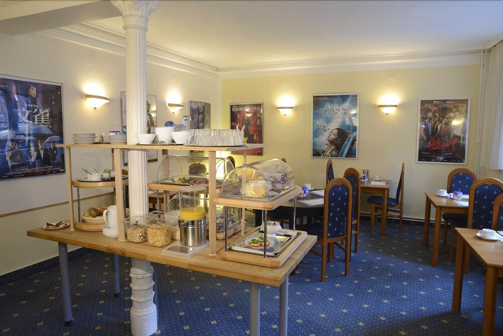 Фото отеля 3