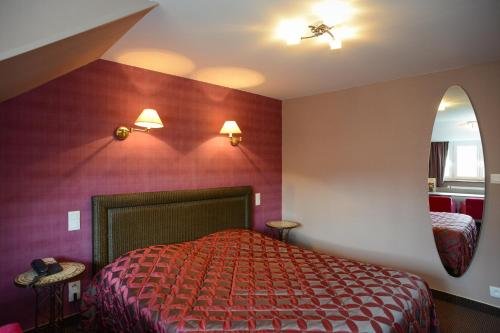 Фото Logis Hôtel de la Croix d'Or